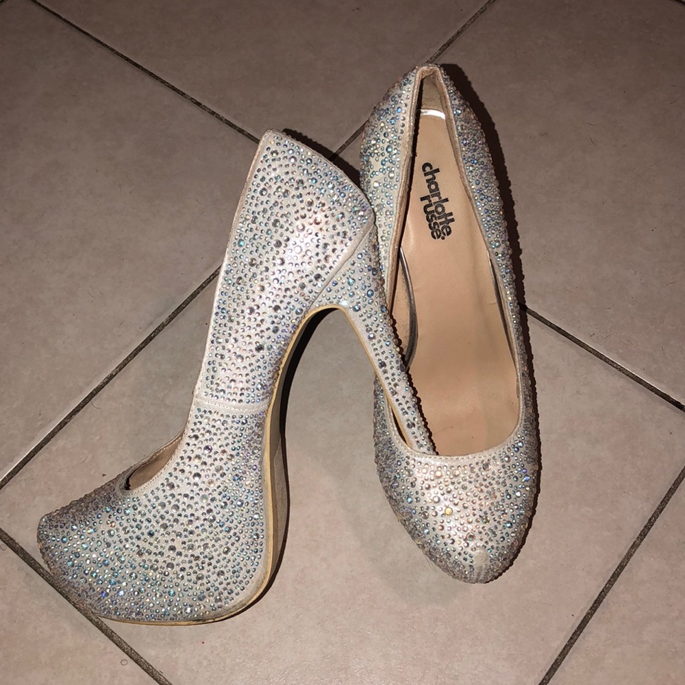 Sparkle Stoned Stilettos 👠